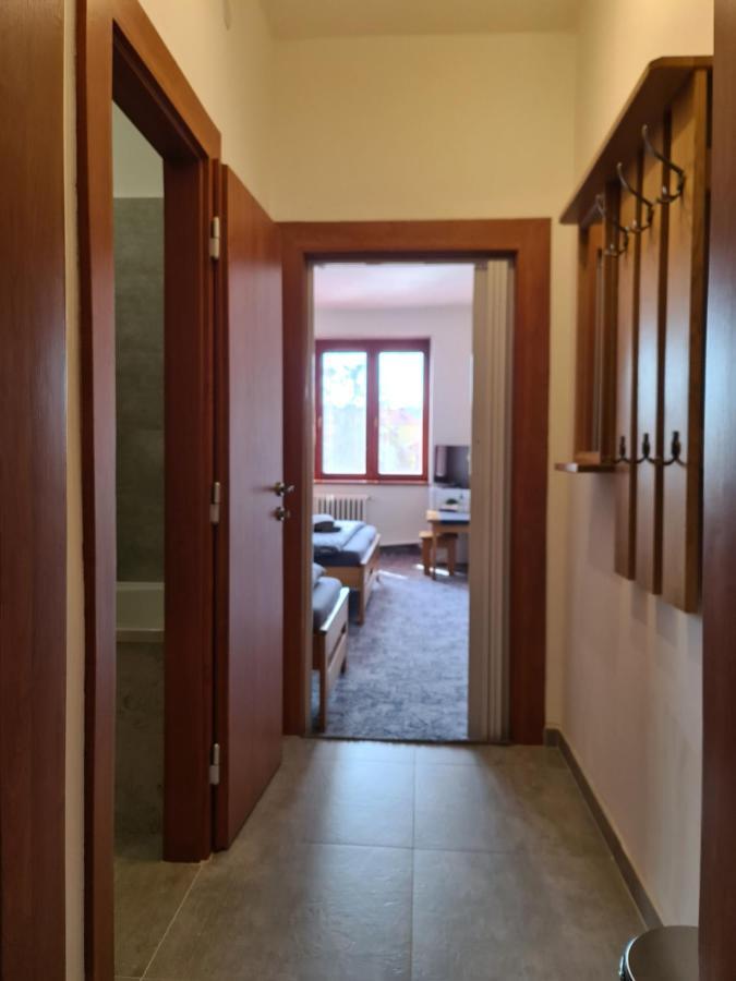 Hotel Koruna Roznov pod Radhostem Ngoại thất bức ảnh