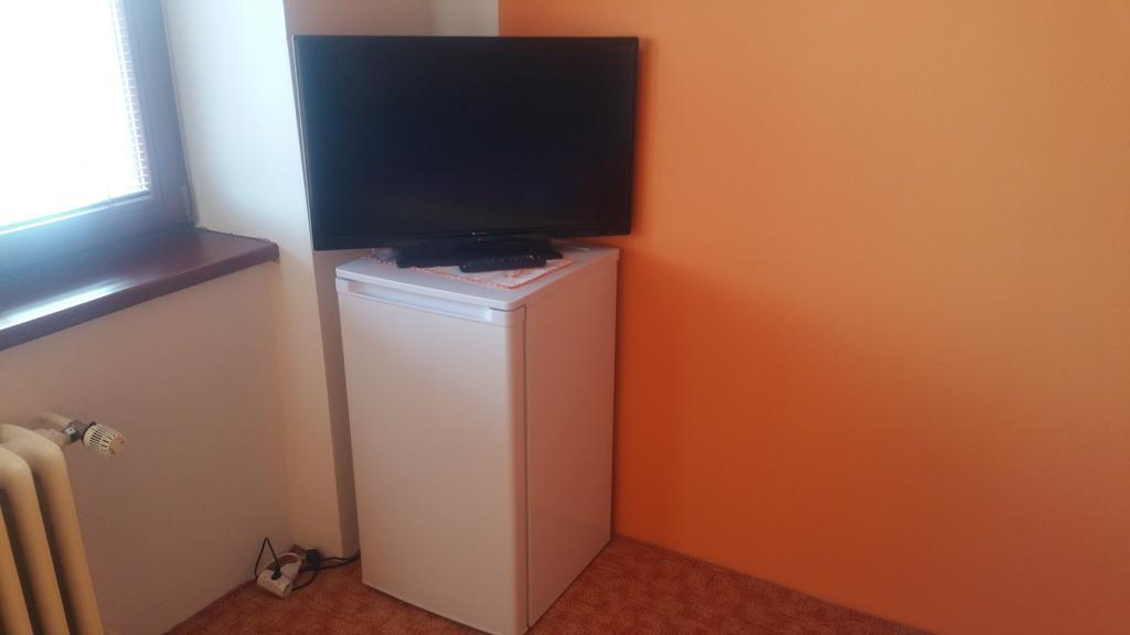 Hotel Koruna Roznov pod Radhostem Ngoại thất bức ảnh